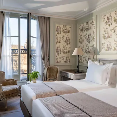 Hotel Du Quai Voltaire 4*