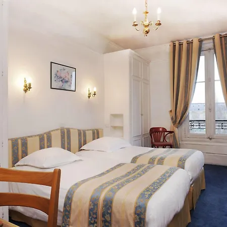 Du Quai Voltaire Hotel 4*