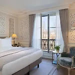 Du Quai Voltaire Paris