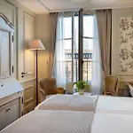 Hotel Du Quai Voltaire Paris