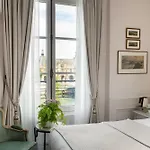 Du Quai Voltaire 4* Paris