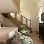 Du Quai Voltaire 4* Paris
