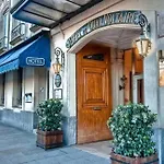 Du Quai Voltaire 4* Paris
