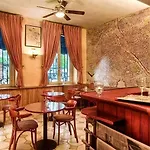 Du Quai Voltaire Hotel Paris