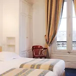 Du Quai Voltaire Paryż