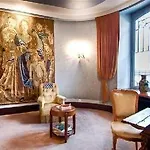 Hotel Du Quai Voltaire