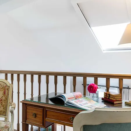 Du Quai Voltaire Parigi