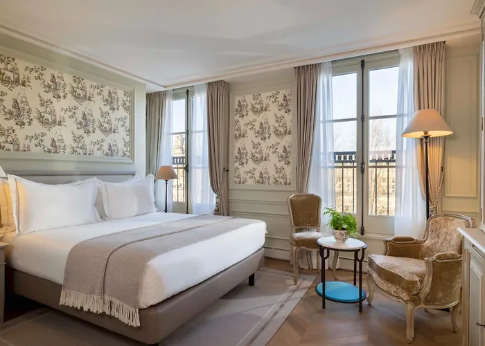 Du Quai Voltaire Hotel