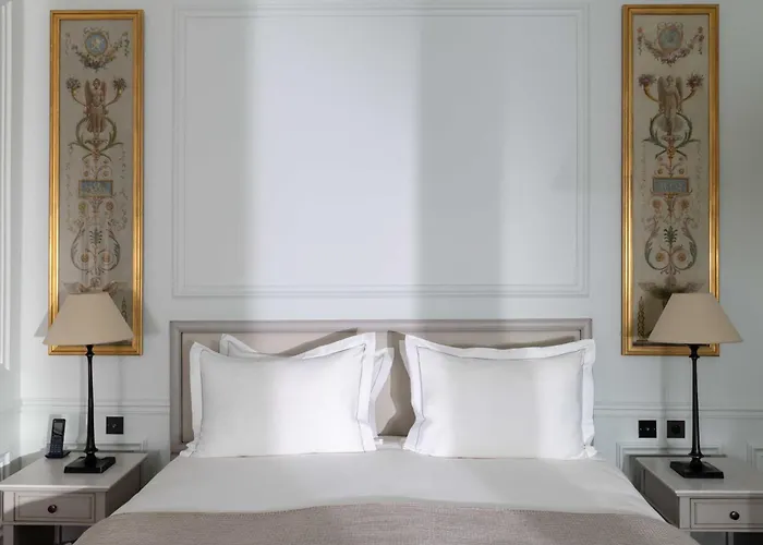 Hotel Du Quai Voltaire 4*