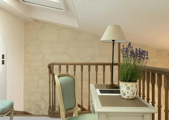 Hotel Du Quai Voltaire