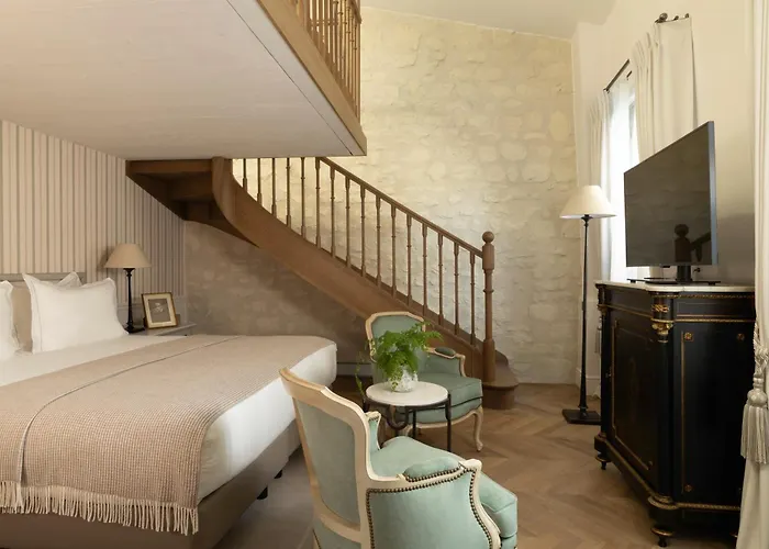 Du Quai Voltaire 4* Paris