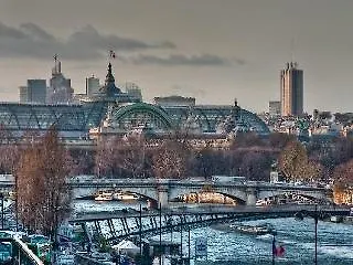 Du Quai Voltaire Szálloda 4*