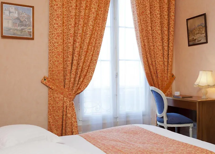 Ξενοδοχείο Du Quai Voltaire 4*
