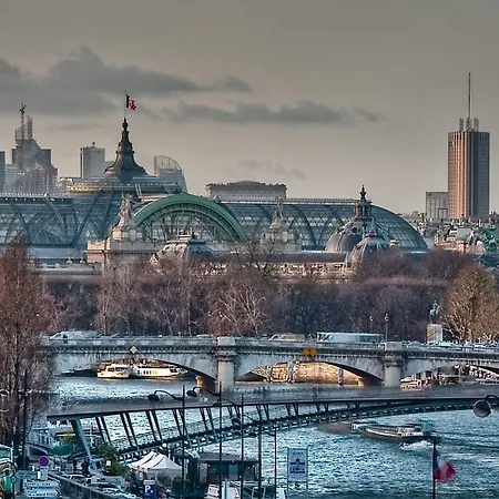 Du Quai Voltaire Otel Paris