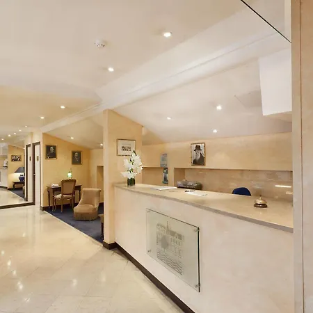 Otel Du Quai Voltaire Paris
